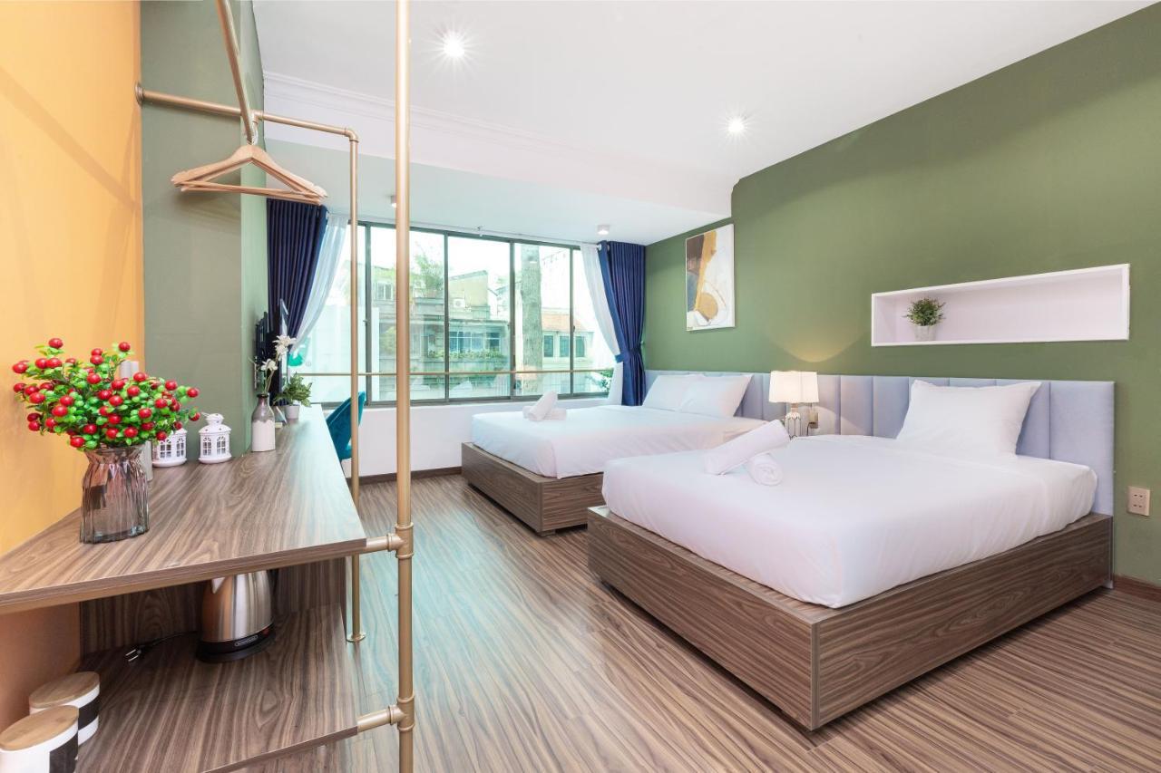 Cozrum Smart - First Target Hotel Хошимін Екстер'єр фото