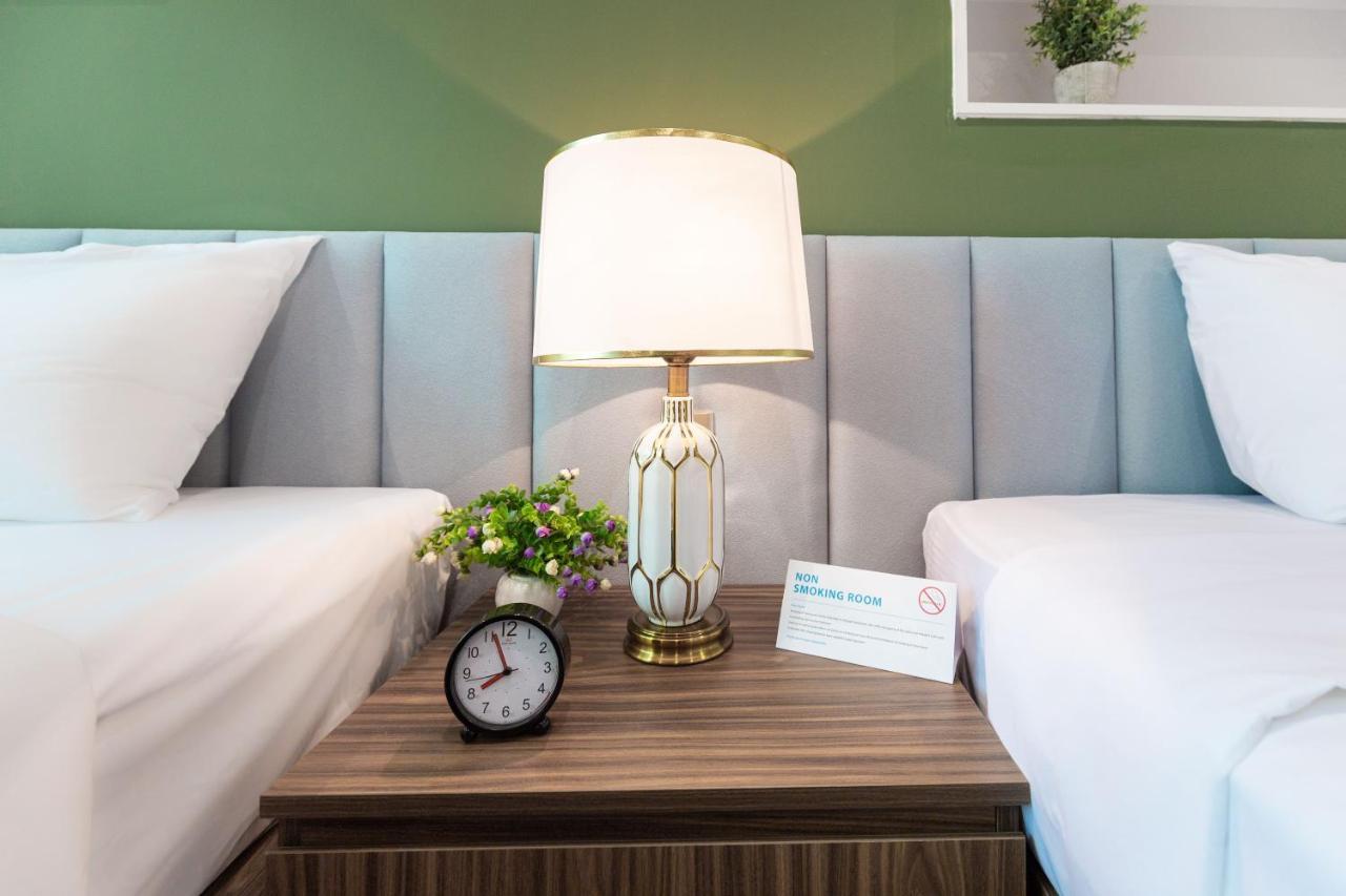 Cozrum Smart - First Target Hotel Хошимін Екстер'єр фото