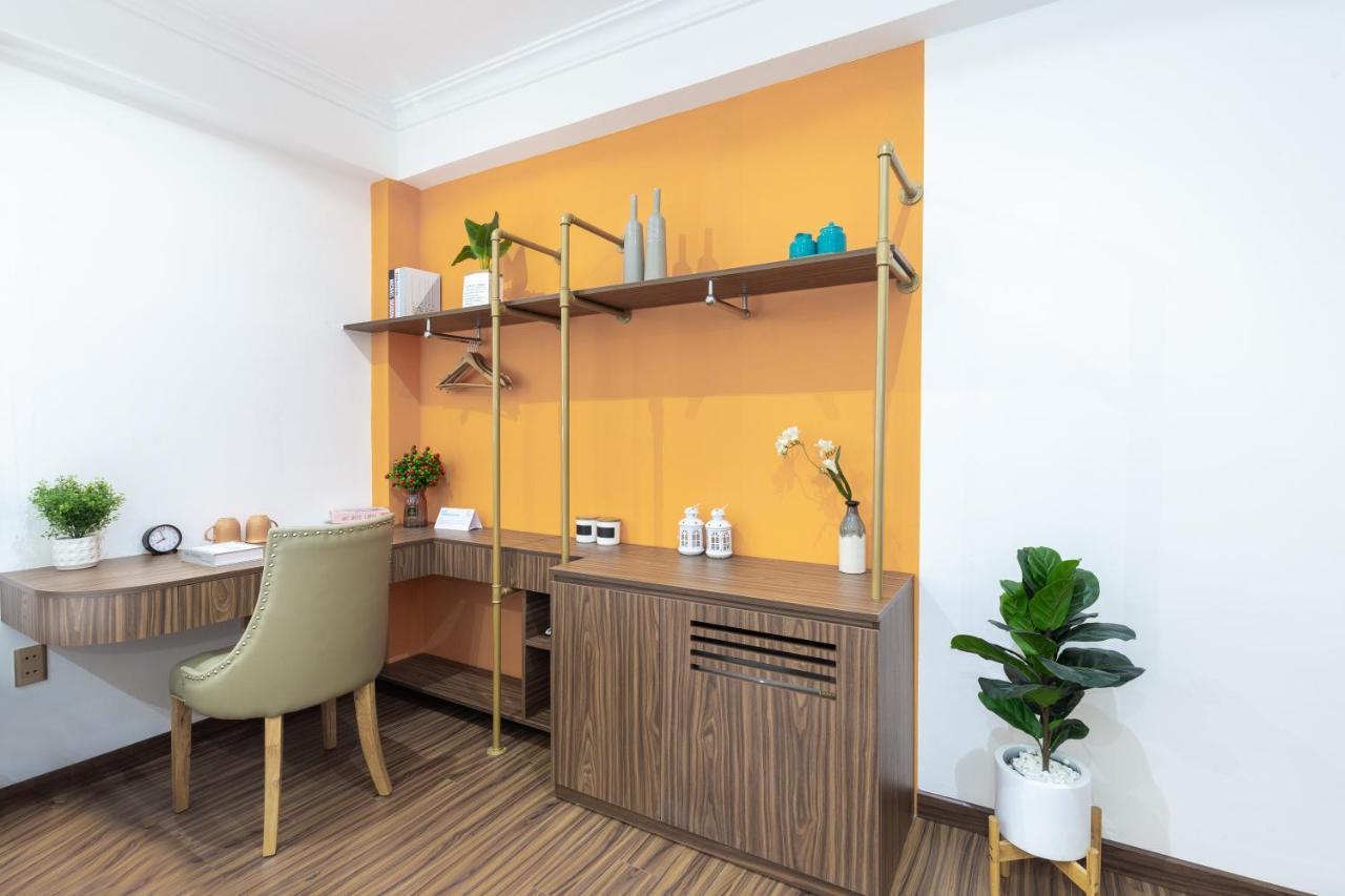 Cozrum Smart - First Target Hotel Хошимін Екстер'єр фото