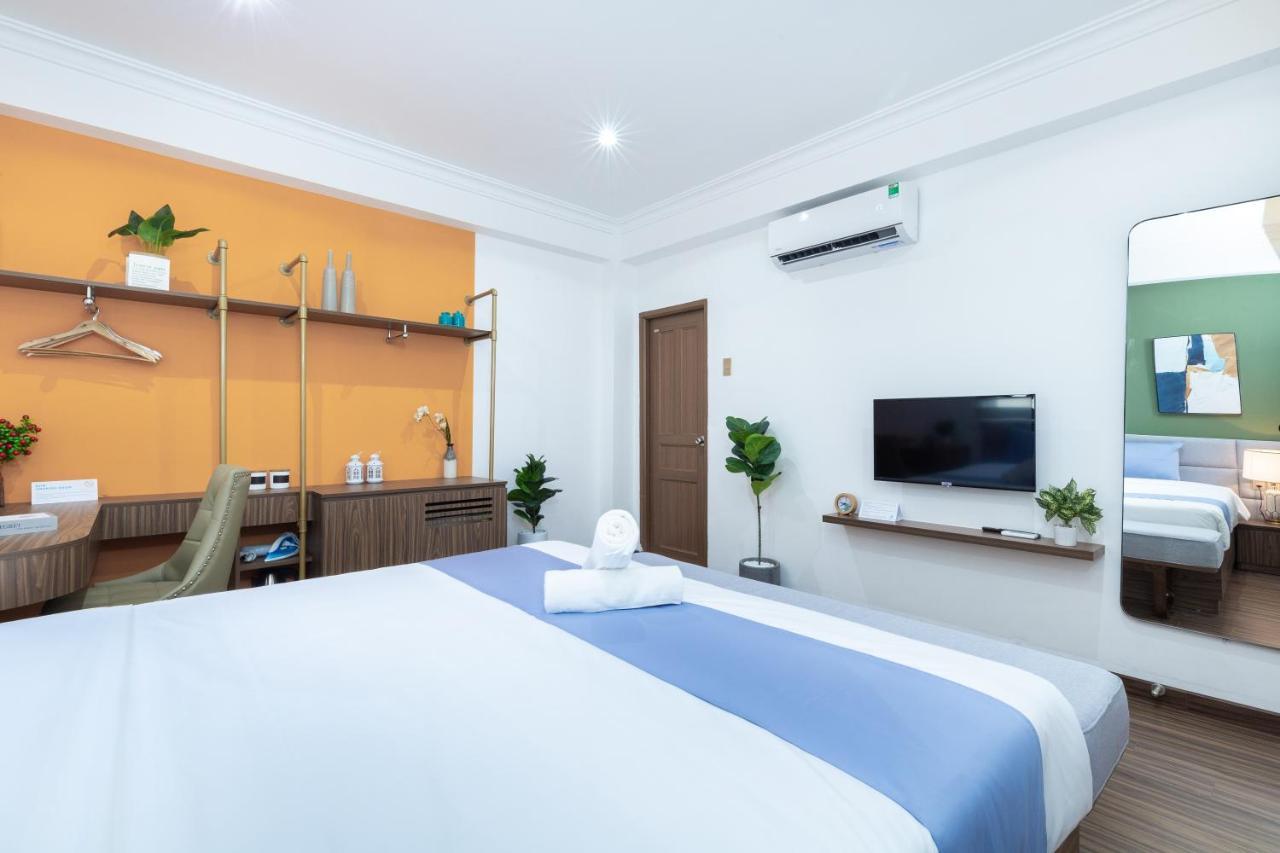 Cozrum Smart - First Target Hotel Хошимін Екстер'єр фото