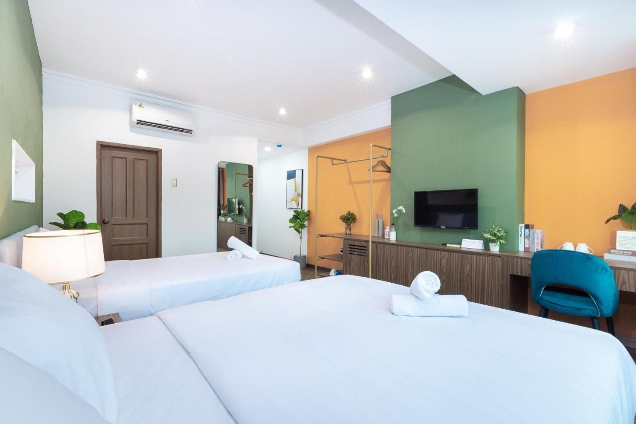 Cozrum Smart - First Target Hotel Хошимін Екстер'єр фото